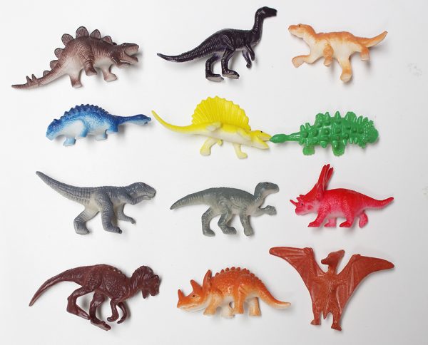 12pcs assorted plastic dinosaur toys set