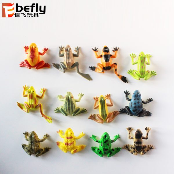 Rainforest animal plastic frog toy