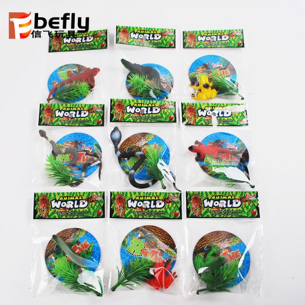 9pcs Reptile plastic animals toys set