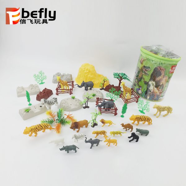 Plastic jungle animal toys set