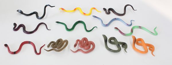 12pcs Reptile snake mini plastic animals toys