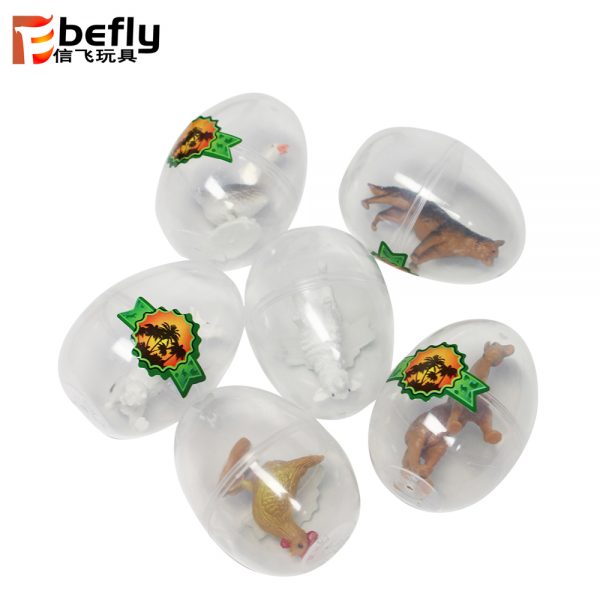 Egg with mini plastic animal model toy