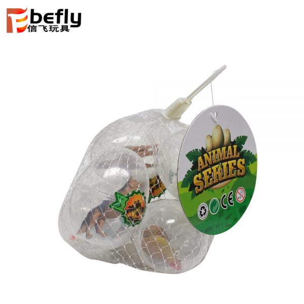 Egg with mini plastic animal model toy
