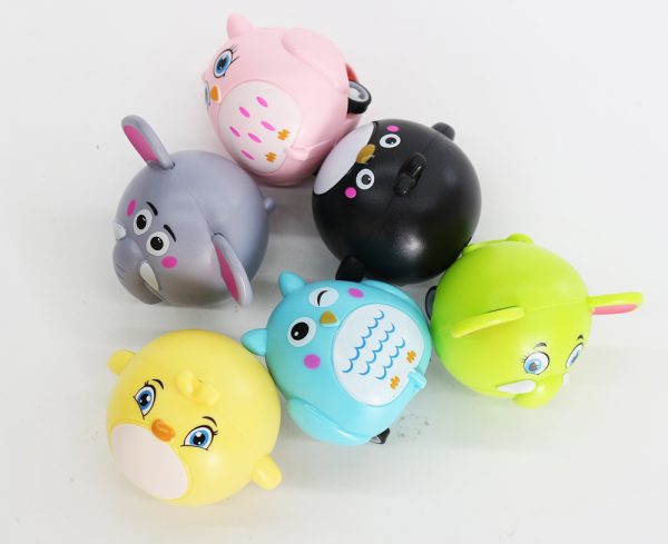 Cheap capsule toy pull back animal