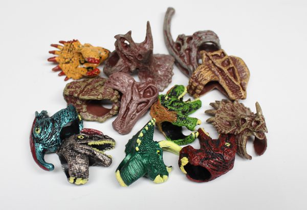 Vivid plastic toy finger ring dinosaur set