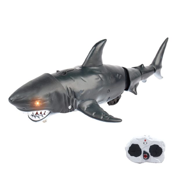 Movable jar tail spray toy radio control shark