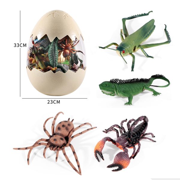Egg pack different size plastic model insect toys